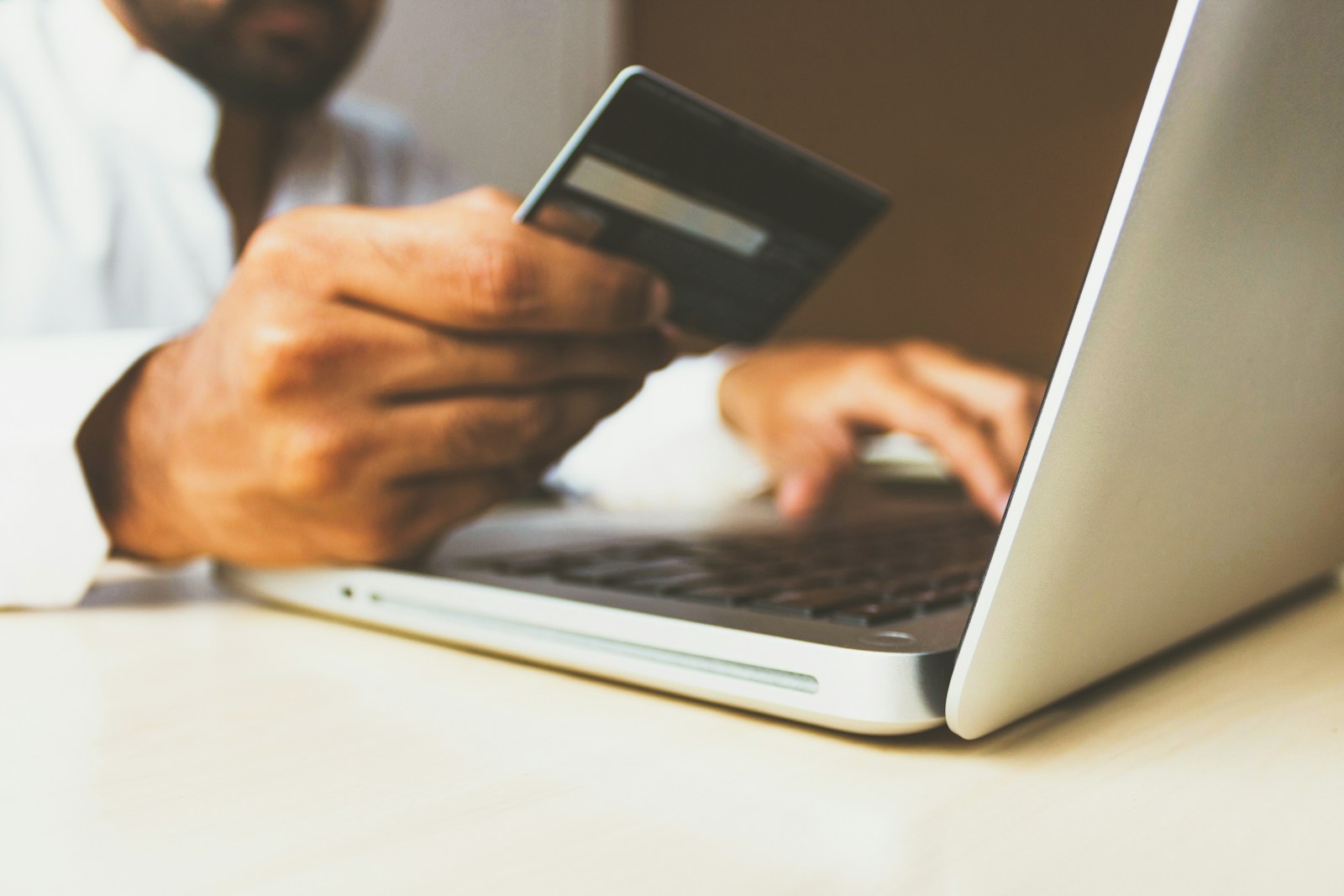Phygital Retail: Decoding the Buzzword